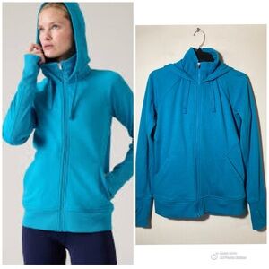Athleta Triumph Hoodie Full Zip Closure With High Neck Pockets Size Small EUC!